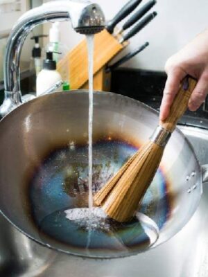 maintaining a wok pan guide